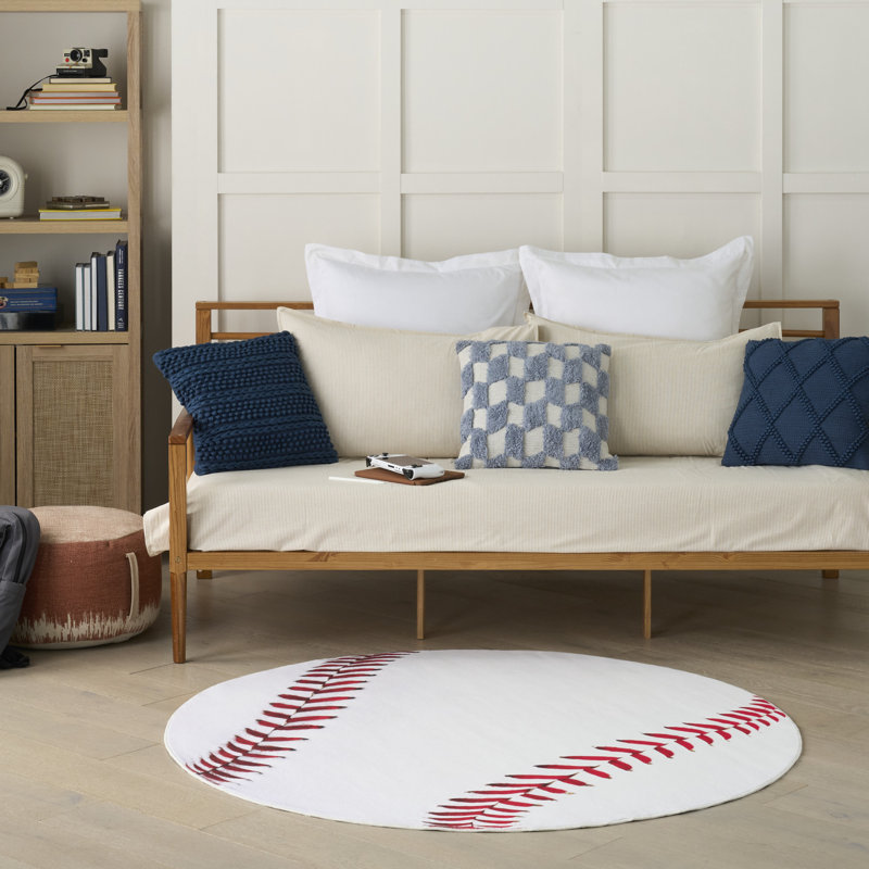 Zoomie Armita Machine Washable 5' x Round White Indoor Rug