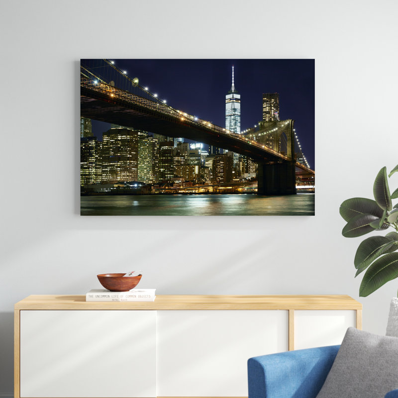 New York at Night I par James McLoughlin - photographie sur toile tendue, H 32 po x l 48 po x P 1,25 po