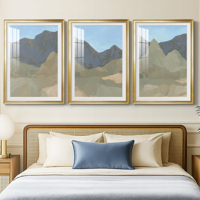 Saddle Mountain I - Impression personnalisée de qualité supérieure avec passe-partout - 3 pièces, H 21 po x l 30 po, Doré