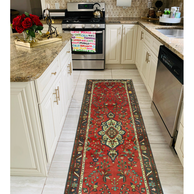Khylar Distressed Ridge Red Runner