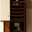 Armoire à pieds hauts minimaliste de style français