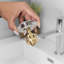 Drain escamotable de lavabo de salle de bain avec trop-plein-48425163