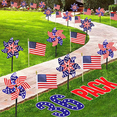 Gulsum Independence Day Decorative Accent