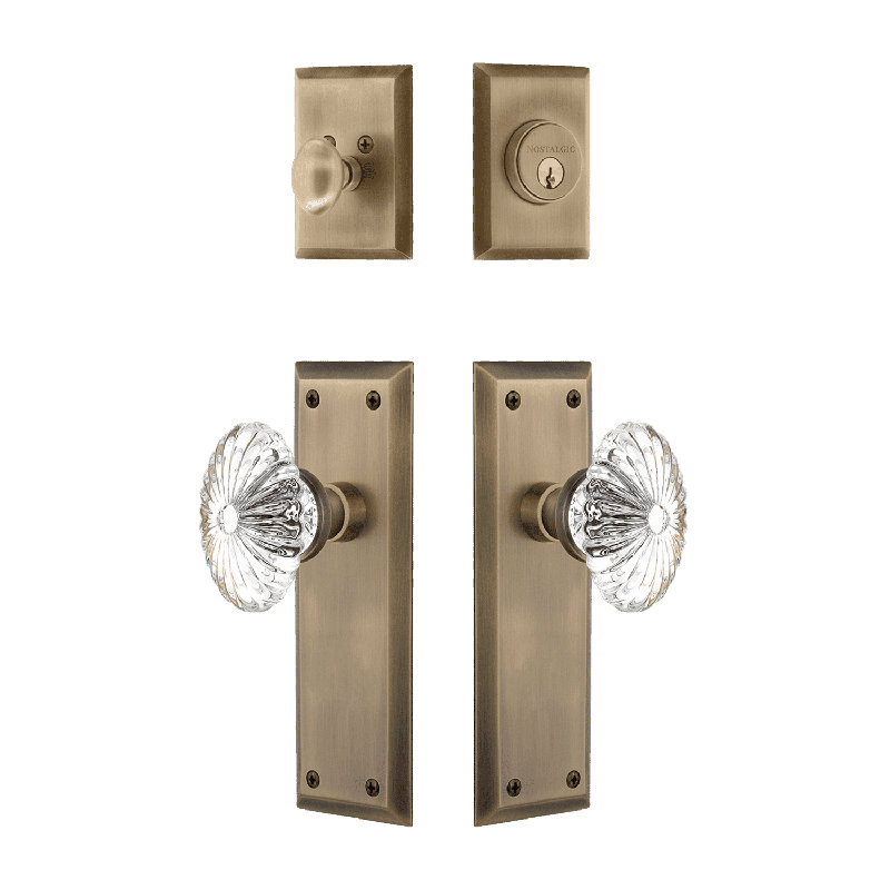 Nostalgic Warehouse New York Entry Set with Oval Fluted Crystal, Antique Brass, 2.75