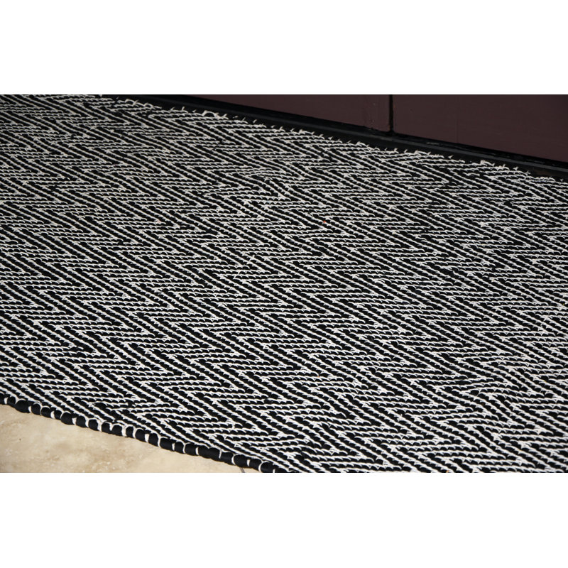 Lear Cotton Chevron Indoor Rug, Rectangle 3' x 5'