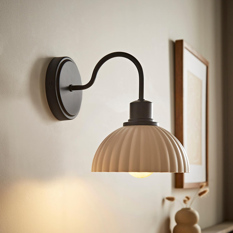 Akshayan Armed Sconce, Matte Black