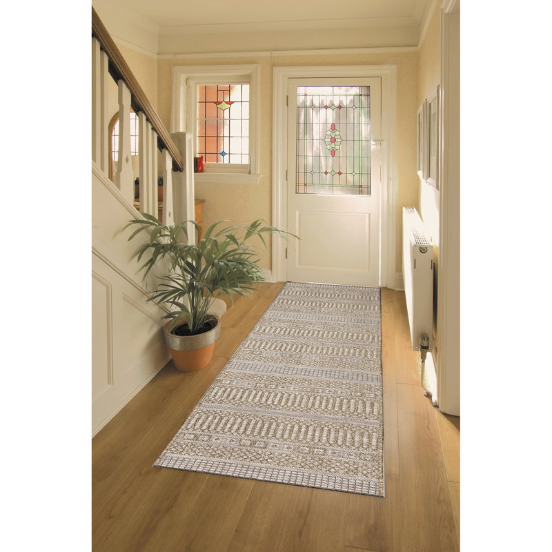 Ajeya Indoor Rug, Runner 1'11" x 7'6"