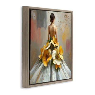«Opulent Ball Gown Portrait», art mural encadré noir sur toile flottante, design par Kim Allen