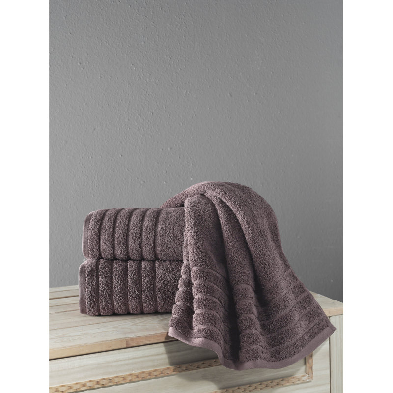 Shantae 56" L x 30" W Cotton Bath Towel Set , Chocolate