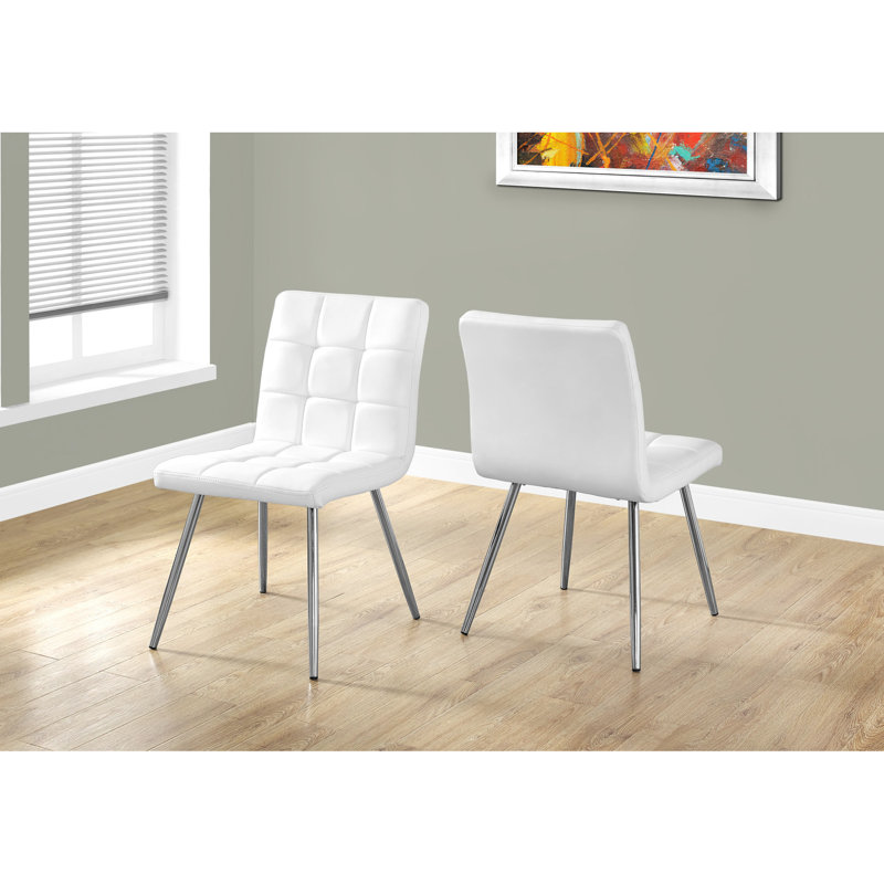 De 2 chaises de cuisine, revêtues de cuir blanc, pieds en métal, aspect contemporain 2, similicuir, avec supports solides