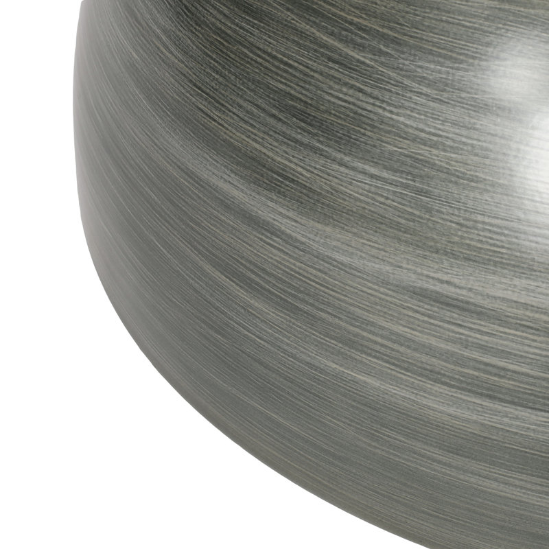 Table basse en métal martelé, Argent antique