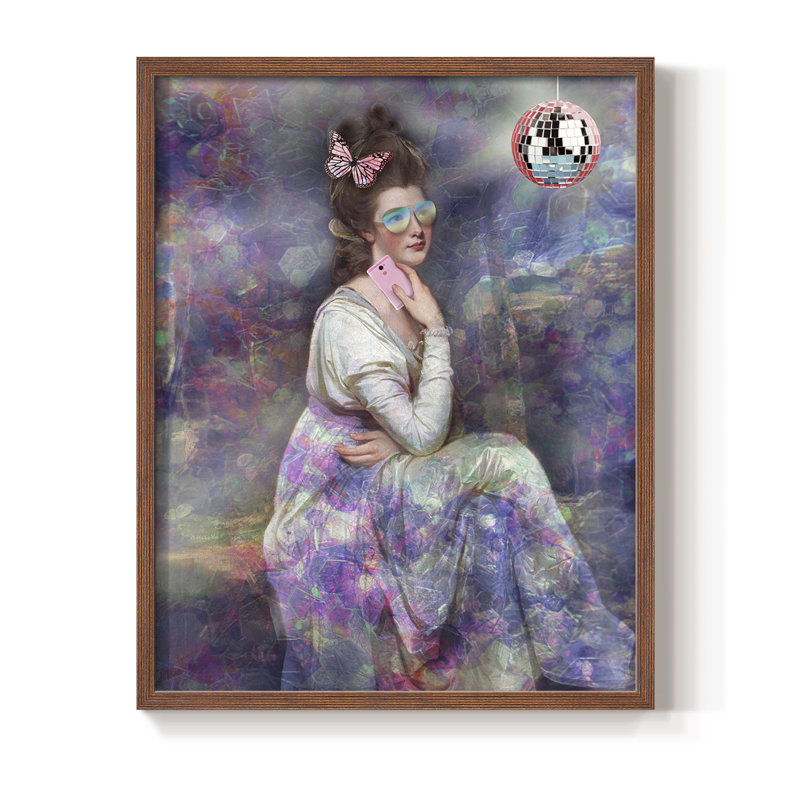 «Lady Elizabeth Selfie», Noyer, H 15 po x l 12 po