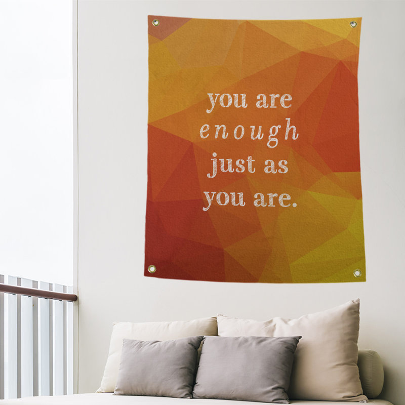 Tapisserie «Polyester You Are Enough» en polyester, H 36 po x l 26 po, Ambre