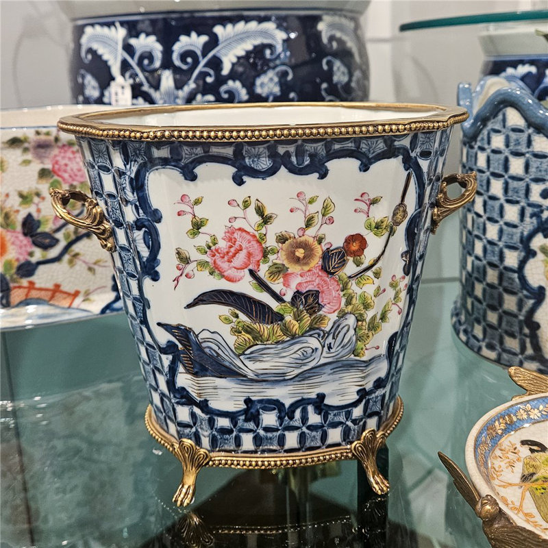 Garden Trellis Oval Porcelain Cachepot
