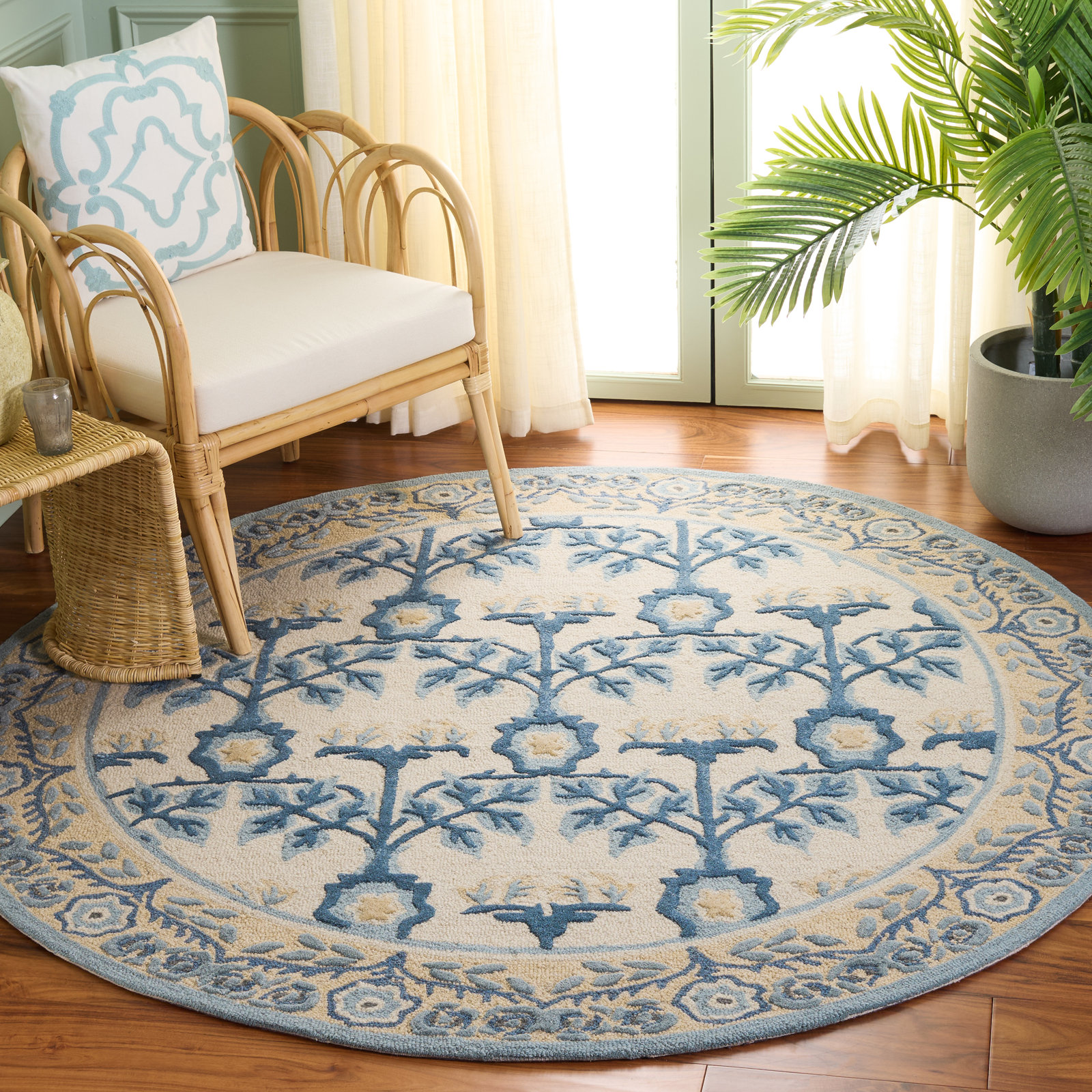 Earthly Treasures 215 Hand Tufted Wool/Cotton/Viscose Floral Rug in Ivory/Blue, Round 6'
