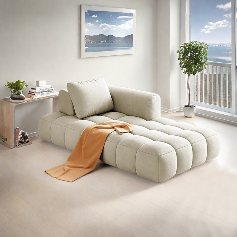 Peyo, Orienté à gauche (vu de face), Mélange de polyester beige