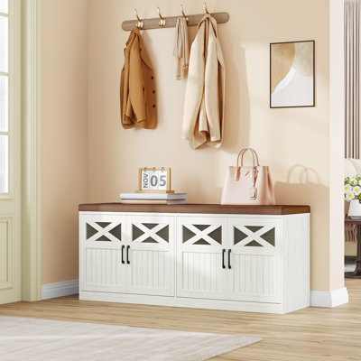 Banc de rangement à chaussures style ferme de 120 cm avec 4 portes coulissantes et coussin rembourré, banc d'entrée à 2 niveaux avec étagères réglables, pouvant accueillir 12 paires de chaussures, idéal pour le salon, blanc rustique