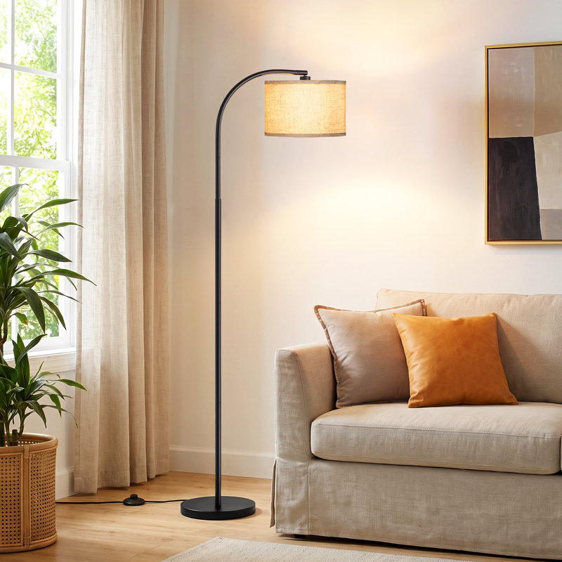 Lampe sur pied arquée 63 po Kjeld, Noir