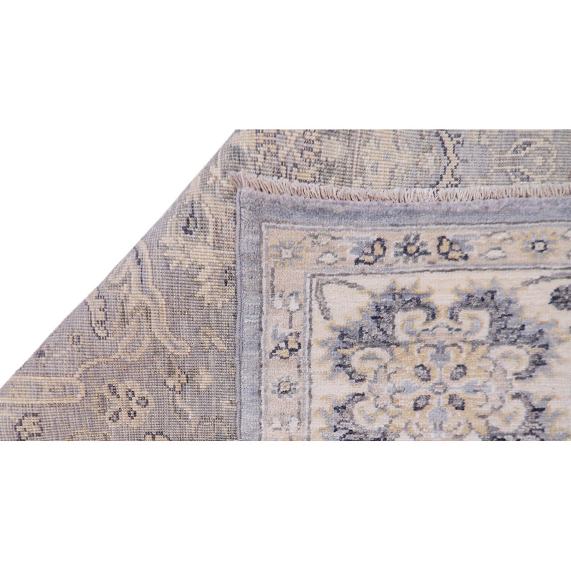 Wool Oriental Area Rug in Ivory
