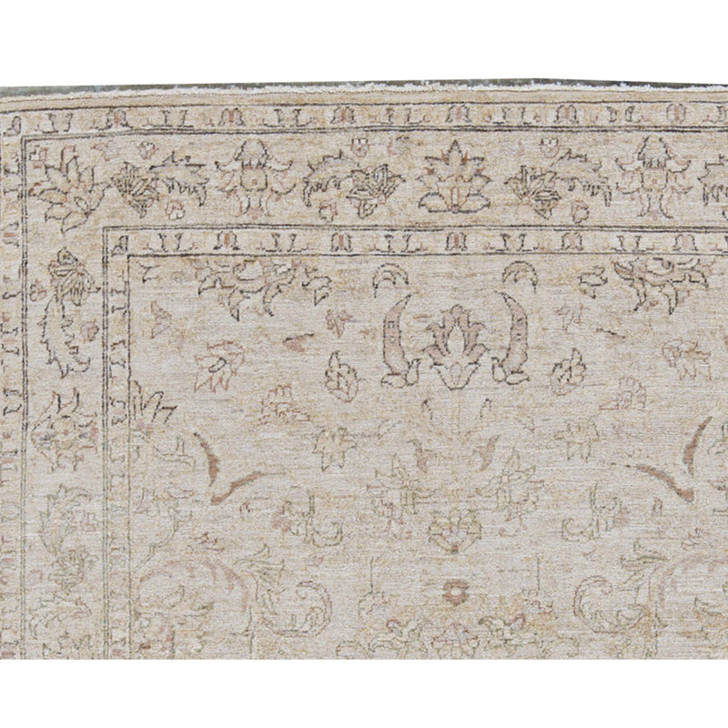Sultanabad Hand-Knotted High-Quality Cream Area Rug
