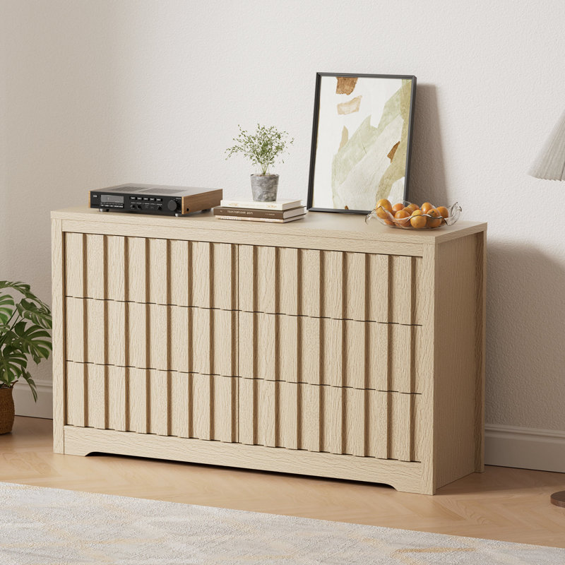 Commode en bois avec tiroirs profonds Modern