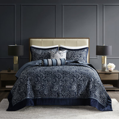 Couvre-lit 5 pièces en bleu marine - beau design avec coussins décoratifs pour une collection attrayante pour la chambre à coucher et tissu doux et confortable