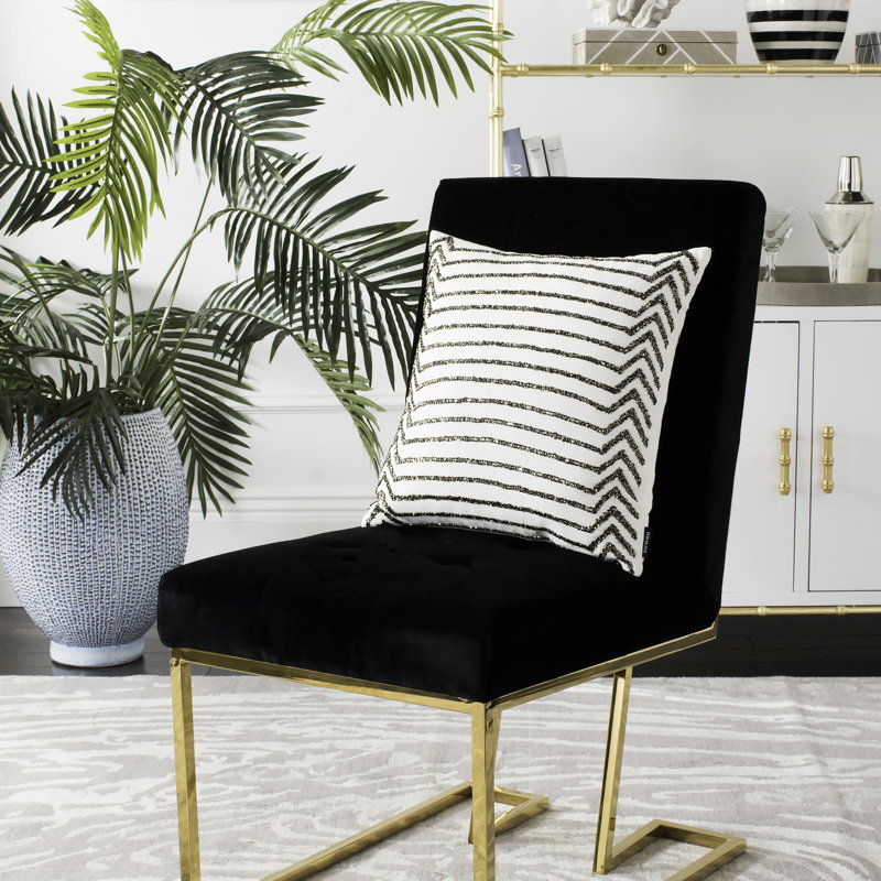 Coussin décoratif à rayures
