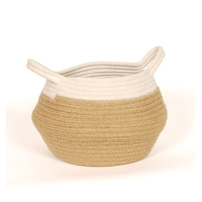 Panier en jute debout