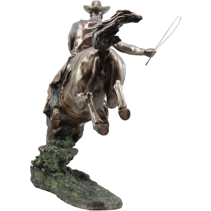 Statue de cowboy sur cheval Bridgitt