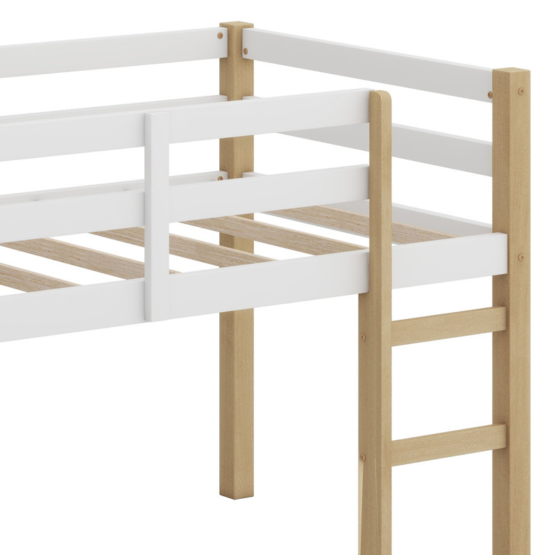 Lit mezzanine en bois avec échelle