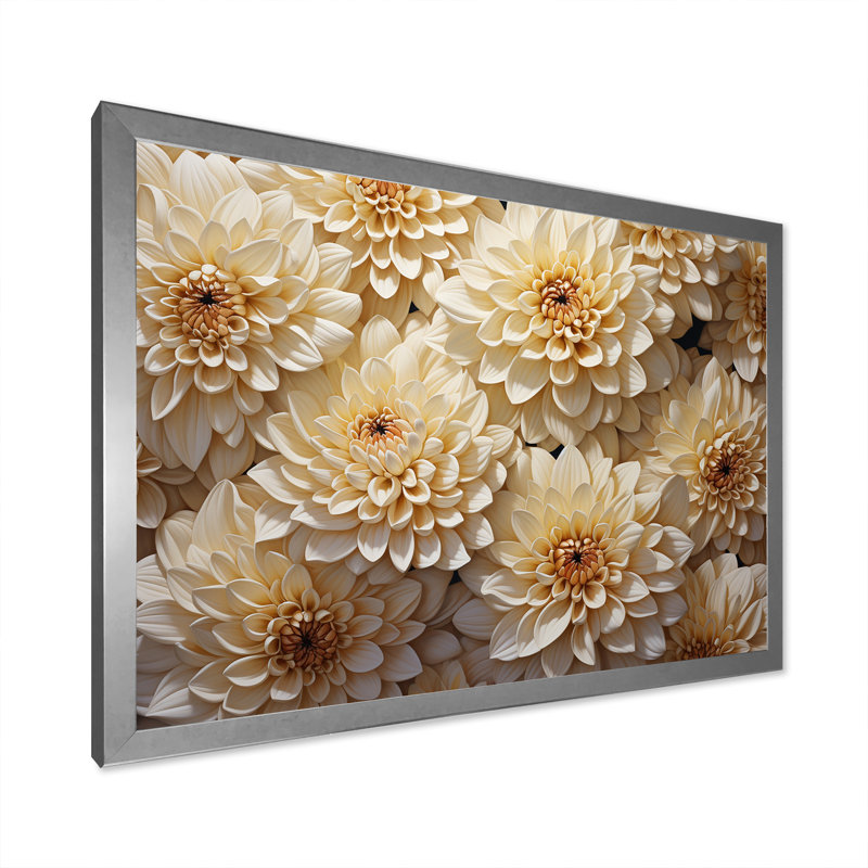 «White Minimalisme Chrysanthemums», mosaïque sur toile, H 24 po x l 32 po x P 1 po, Cadre simple argenté
