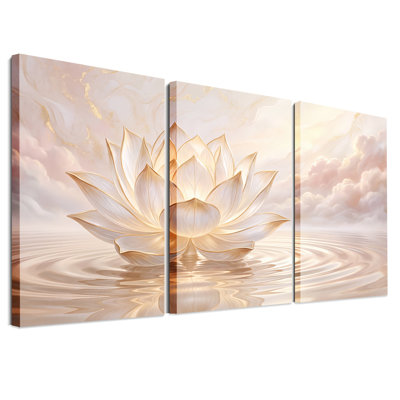 Fleur de lotus blanche lumineuse sur l'eau ondulante et ensemble de 3 toiles murales