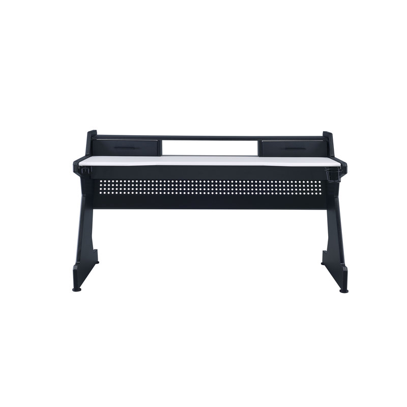 GAMING DESK