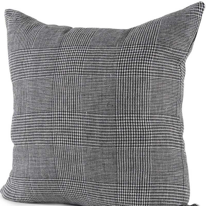 Housse de coussin blanc et noir