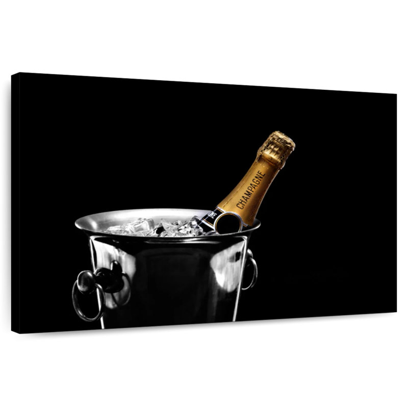Yarlin Champagne In Ice Bucket