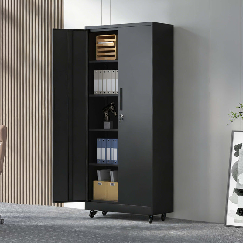 Armoire de rangement de garage robuste avec roulettes verrouillables, 4 tablettes réglables et verrou de sécurité à 3 points pour une organisation sécurisée des outils.