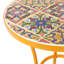 Table de bout de patio en fer et carreaux de céramique décoratifs jaunes, table pratique avec base résiliente