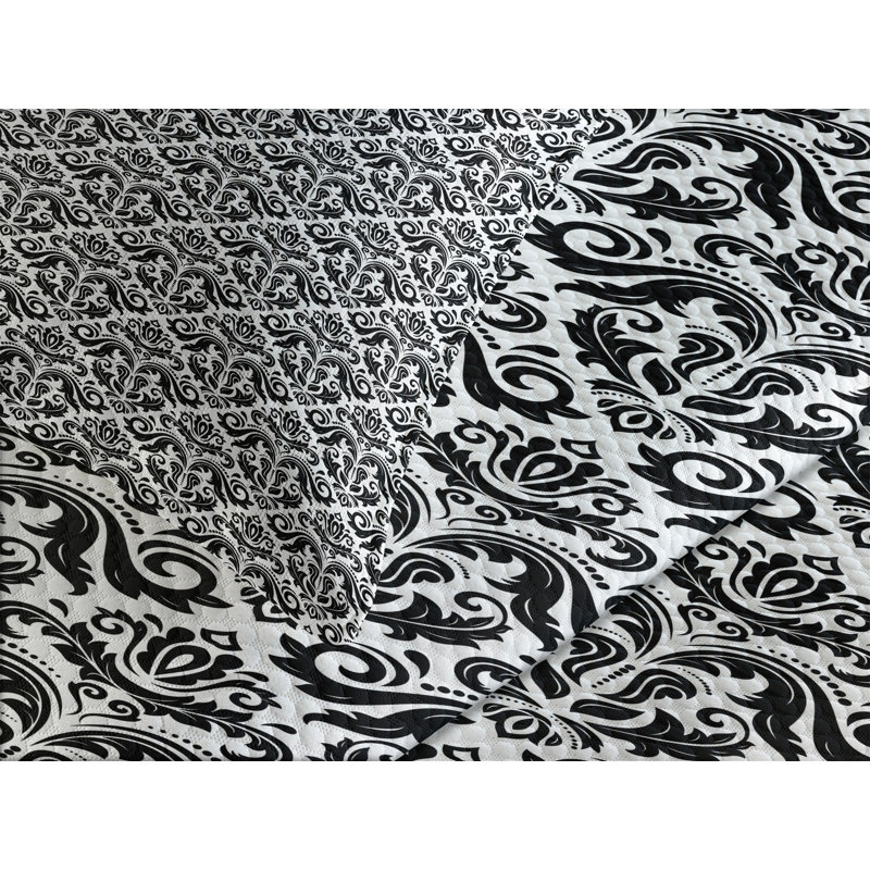 White Quilted King Bedspread Set with Pillow Shams
