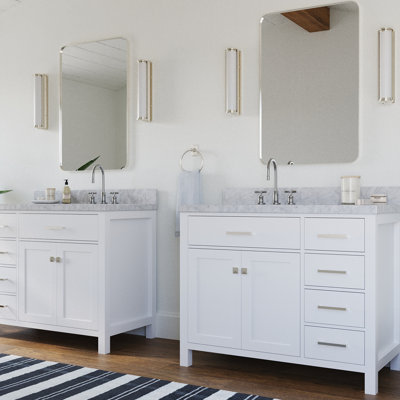 Meuble-lavabo simple 42 po avec plateau en marbre blanc de Carrare Macnair