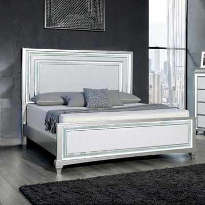 Lit de style contemporain