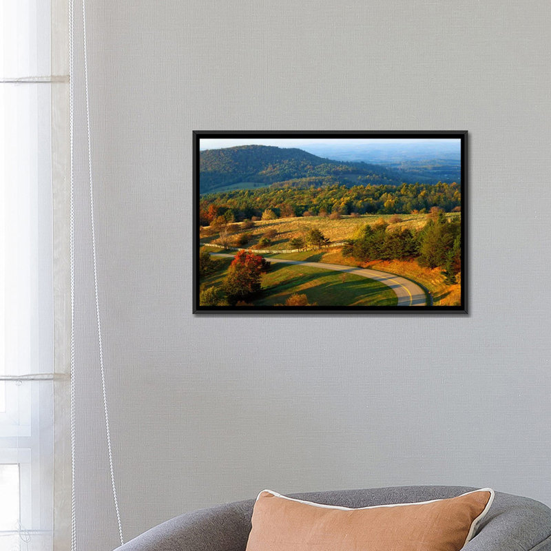 « mountain landscape i », reproduction de photo sur toile, H 18 po x l 26 po x P 1,5 po, Toile avec cadre noir, Pas de tapis
