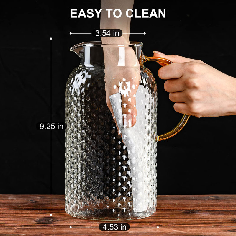 Pichet en verre conçu par Squama, pichet à eau en verre avec couvercle et bec, conception à grand alésage pour un nettoyage facile, pour boissons froides / chaudes, thé glacé, jus, lait