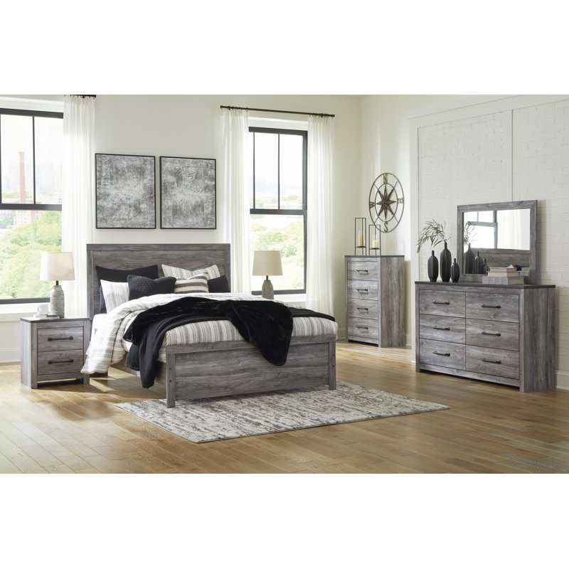 Katyra 31.81'' W 4 - Drawer Dresser
