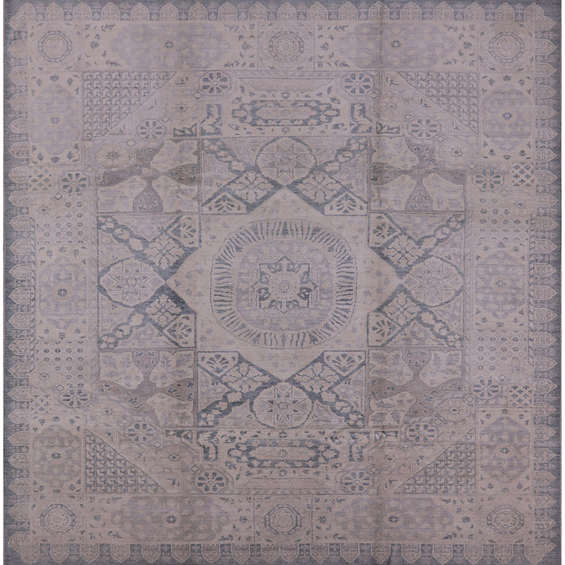 Tapis oriental gris, Carré 4 pi
