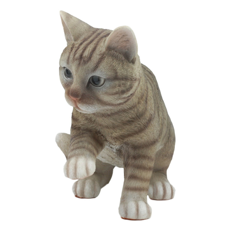 Figurine pour chat réaliste pawing tabby allongé Marland