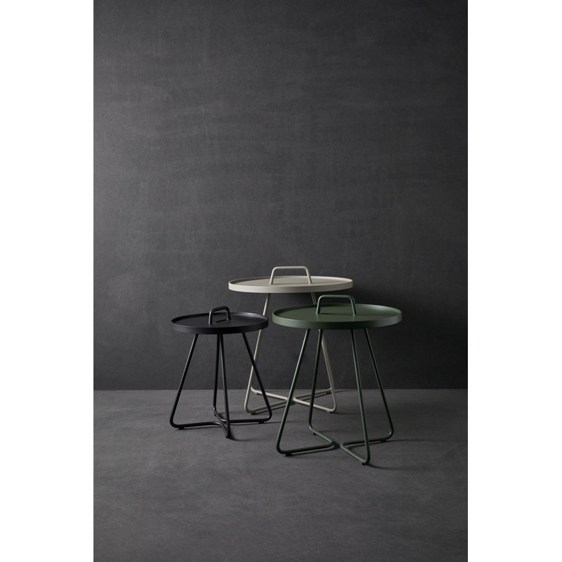 On-the-Move Outdoor Round Side Table, Black, 20.5"
