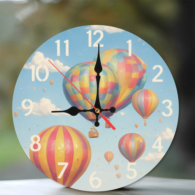 Horloge avec montgolfières