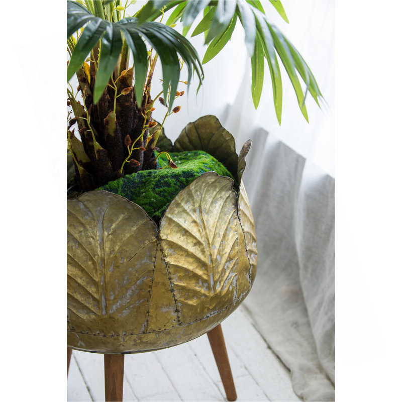 Ensemble de 2 jardinières en métal avec pieds en bois, L: P 18,5 x 23,5 po: P 15,7 x 20 po