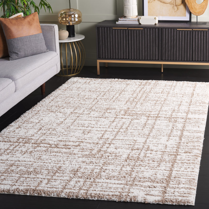 Tapis beige à poils longs en polyester Arbella, Rectangle 5 pi 3 po x 7 pi 6 po