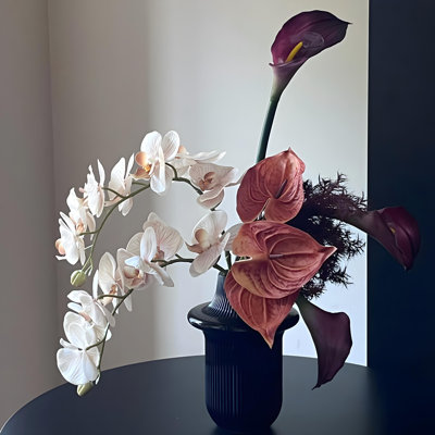 Ornements de fleurs simulées